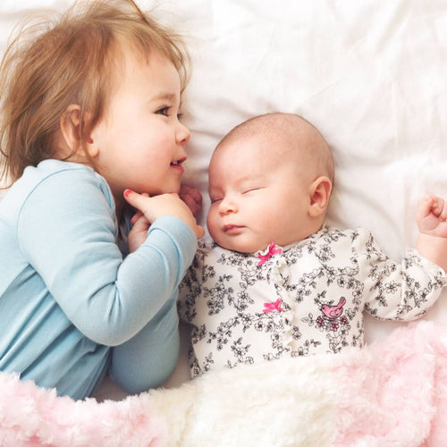 Managing Sleep Schedules: Tips for Parents of Toddlers with a Newborn