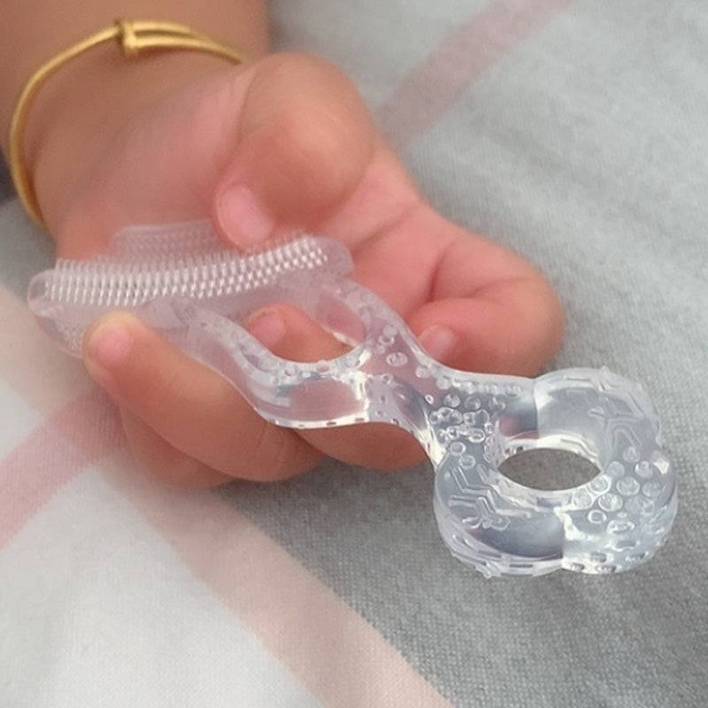 Contoured Silicone Toothbrush | Haakaa.