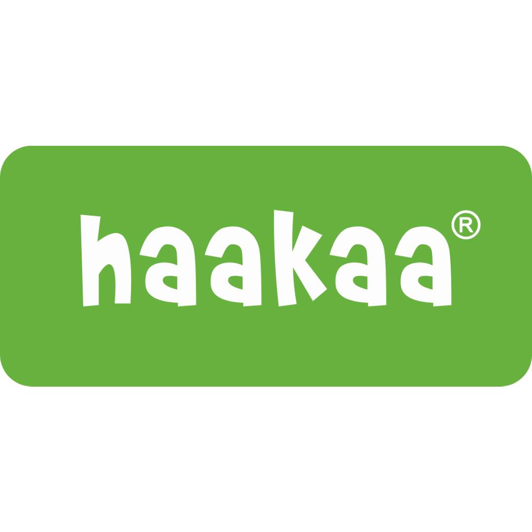 Green rectangular Haakaa logo