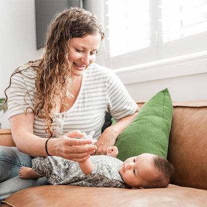 Newborn Silicone Dummy (0-3 months) | Haakaa.